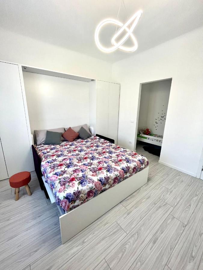 Marghespace Zona Stazione Centrale Appartamento Con Letto Matrimoniale E Bagno Mailand Exterior foto