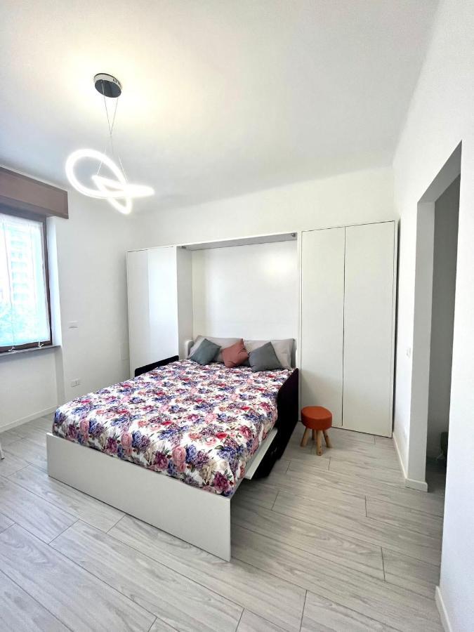 Marghespace Zona Stazione Centrale Appartamento Con Letto Matrimoniale E Bagno Mailand Exterior foto